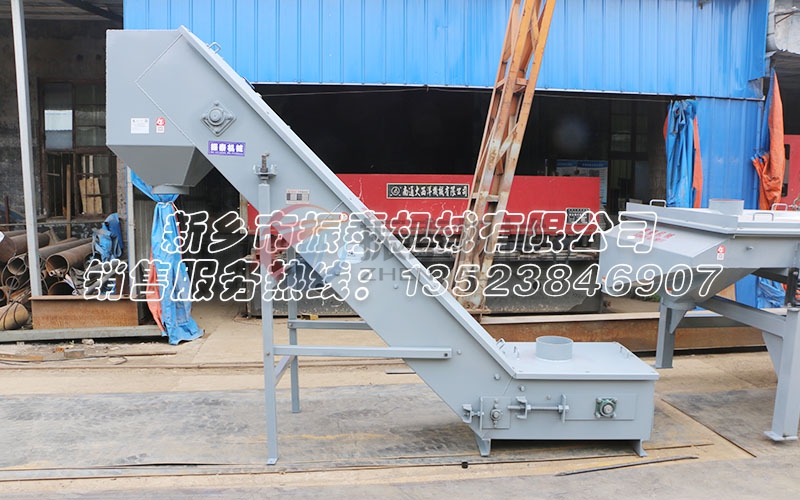 金屬廢料大傾角皮帶輸送機圖片 金屬廢料大傾角皮帶輸送機圖片